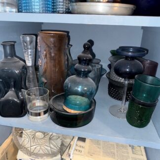 Taidelasia Mummolan vintiltä eli sekalaisia Maljakoita mm. Kaj Frank ja Okkolin alkaen 100€.